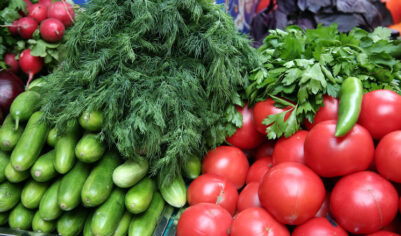 Минсельхоз обещает россиянам весенний ценопад на овощи: ждать ли удешевления